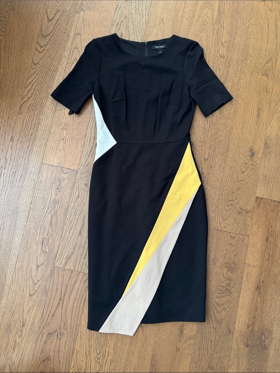 White House Black Market Dresses & Skirts - White House Black Market mid length dress size 0 white yellow accent